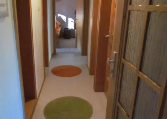 Gemuetliche In Laendlicher Idylle Lägenhet