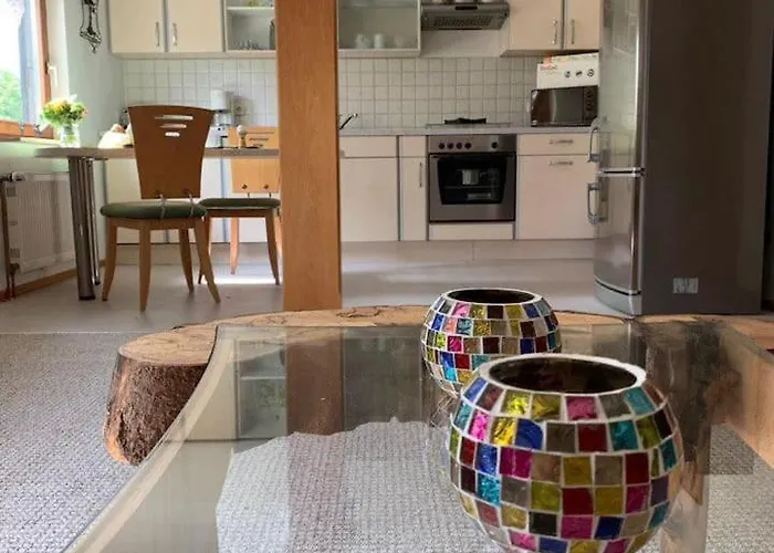 Gemuetliche In Laendlicher Idylle Lägenhet